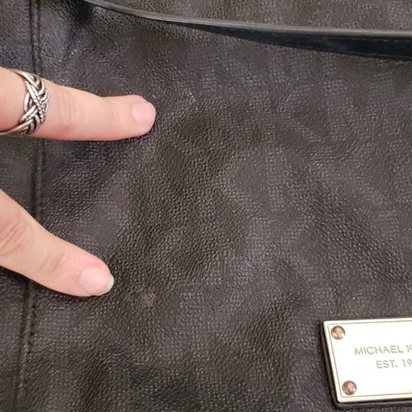 Michael Kors monogram crossbody leather bag, black, silver hardware - Picture 8 of 11